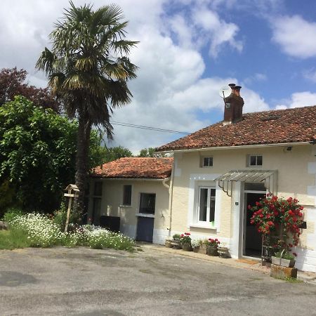 The Little House Villa Mezieres-sur-Issoire Bagian luar foto